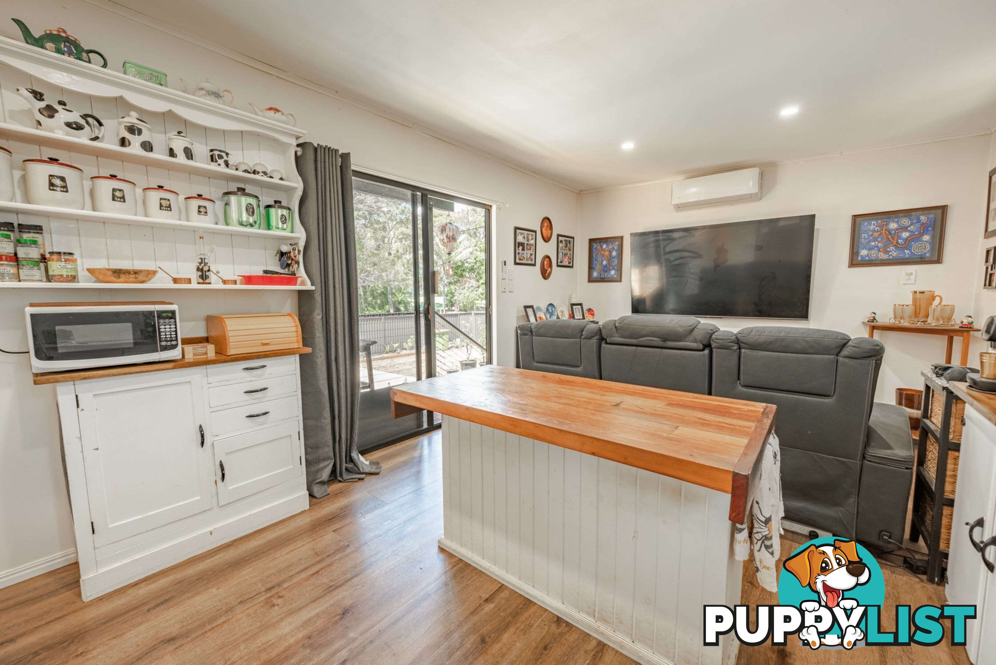 6 Kula street RUSSELL ISLAND QLD 4184