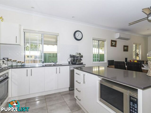 36 Kennedy Avenue RUSSELL ISLAND QLD 4184