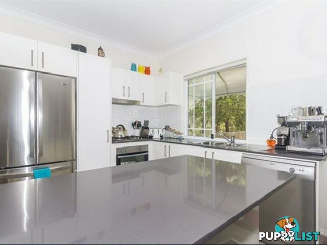 36 Kennedy Avenue RUSSELL ISLAND QLD 4184