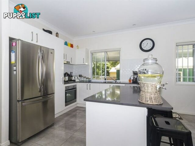36 Kennedy Avenue RUSSELL ISLAND QLD 4184