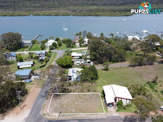 62 Barcelona Terrace RUSSELL ISLAND QLD 4184