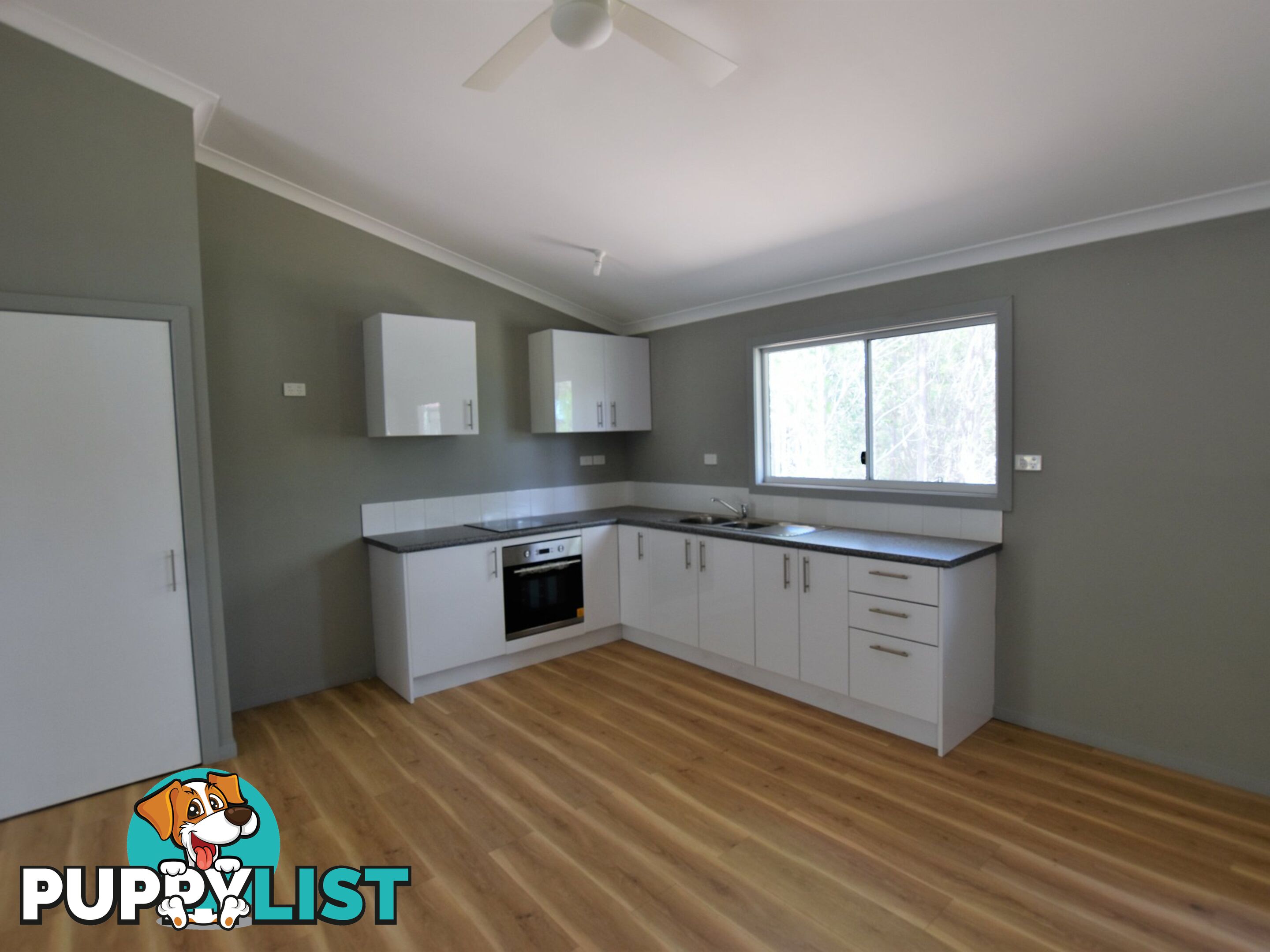 2 Todman Street RUSSELL ISLAND QLD 4184