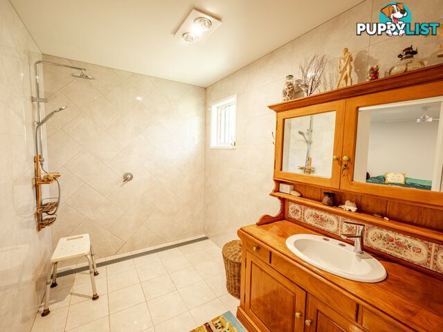 13 Opal Court RUSSELL ISLAND QLD 4184