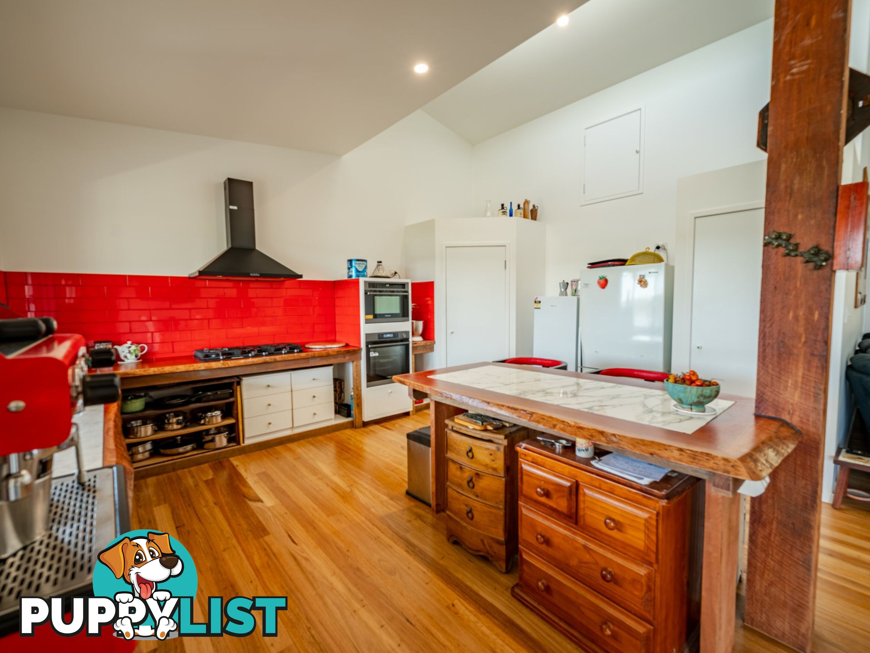 13 Opal Court RUSSELL ISLAND QLD 4184