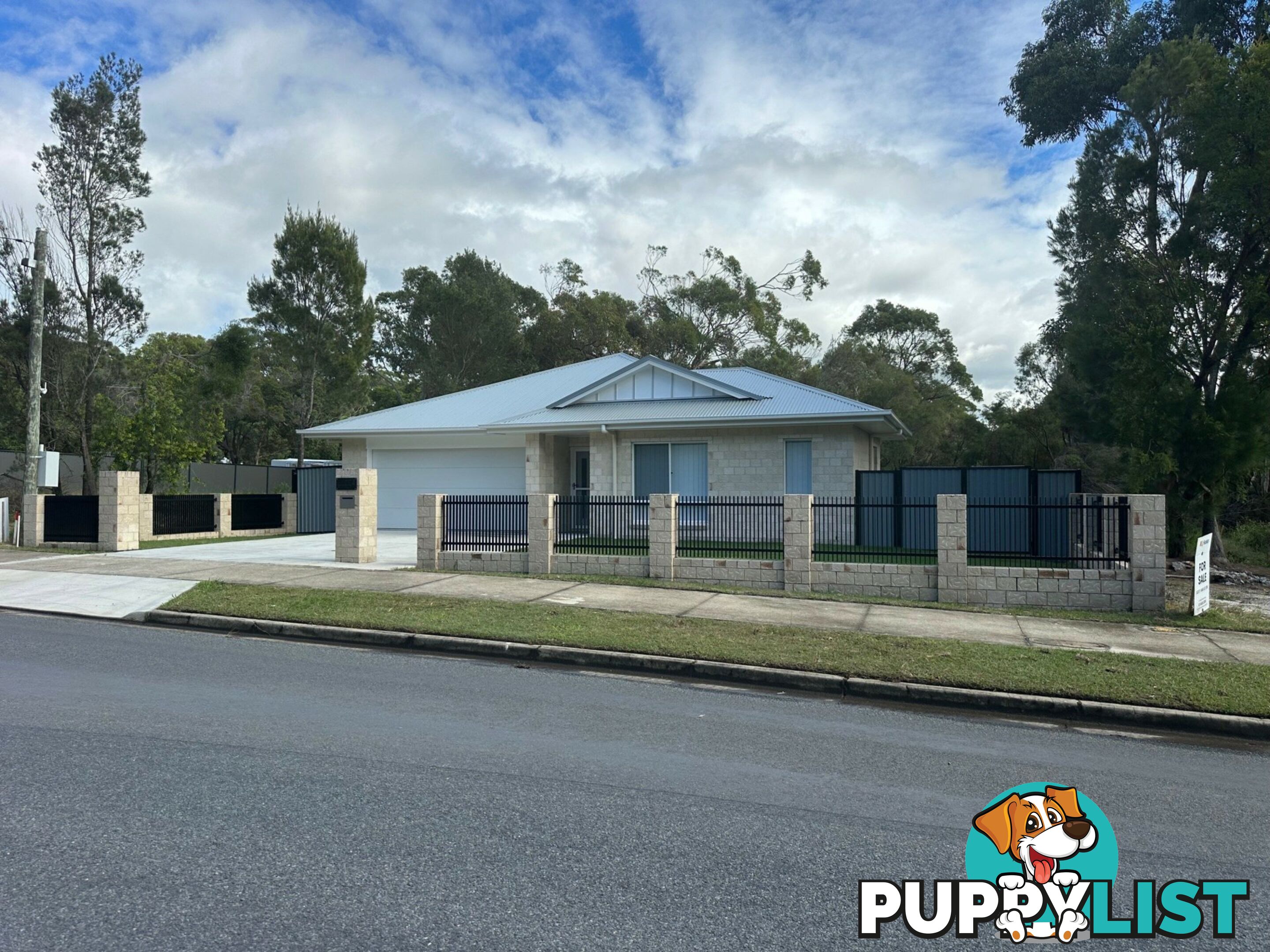 172 Centre Road RUSSELL ISLAND QLD 4184