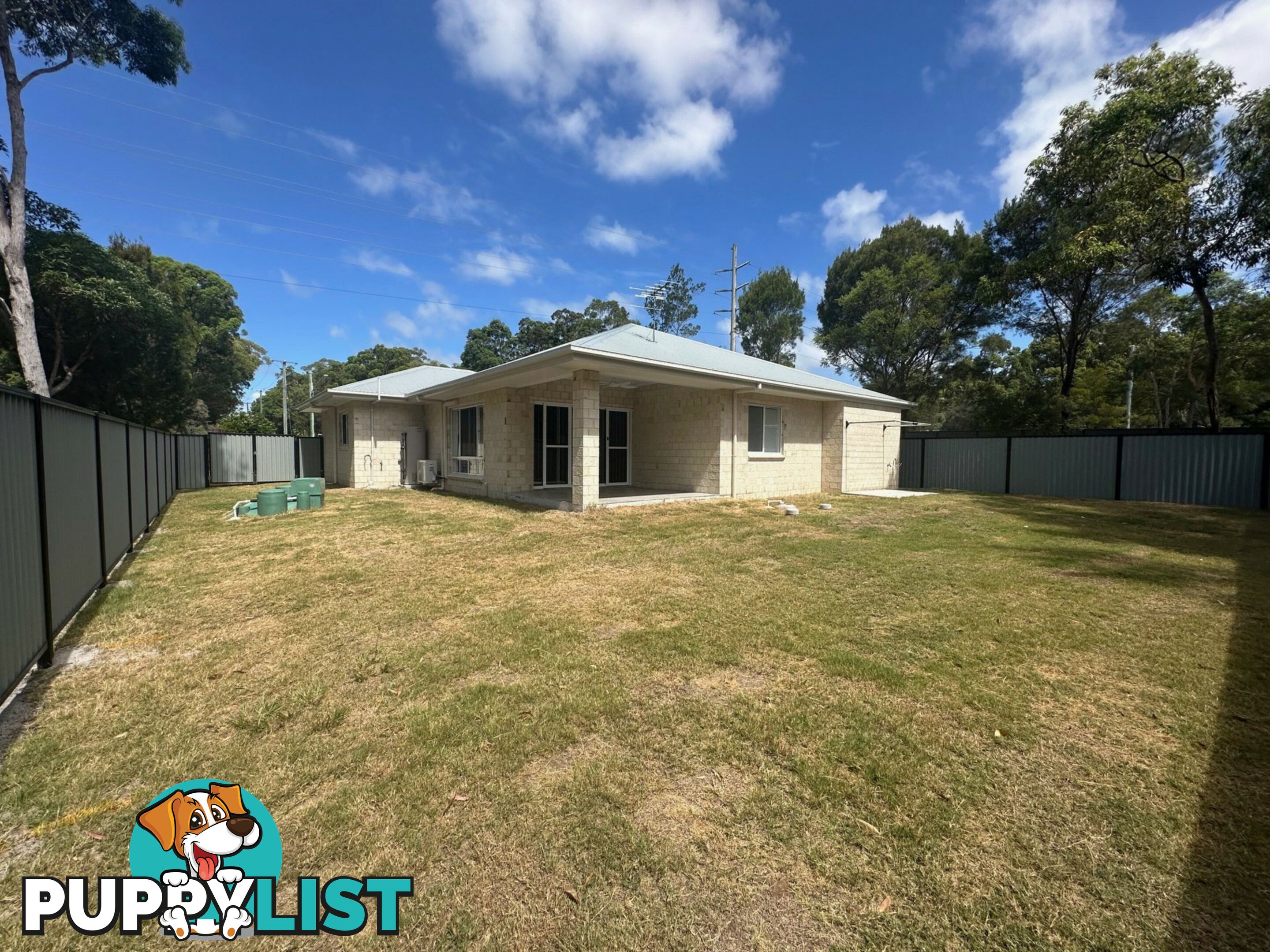 172 Centre Road RUSSELL ISLAND QLD 4184