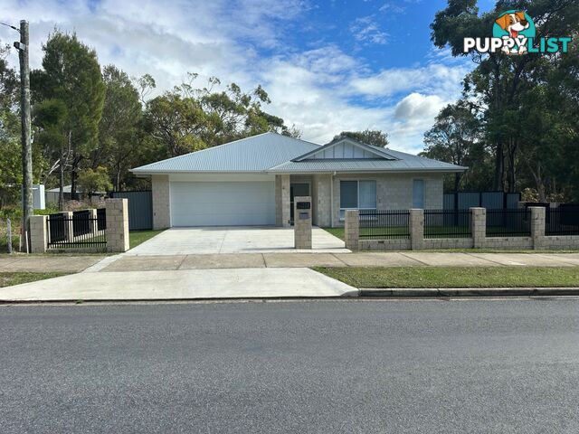 172 Centre Road RUSSELL ISLAND QLD 4184