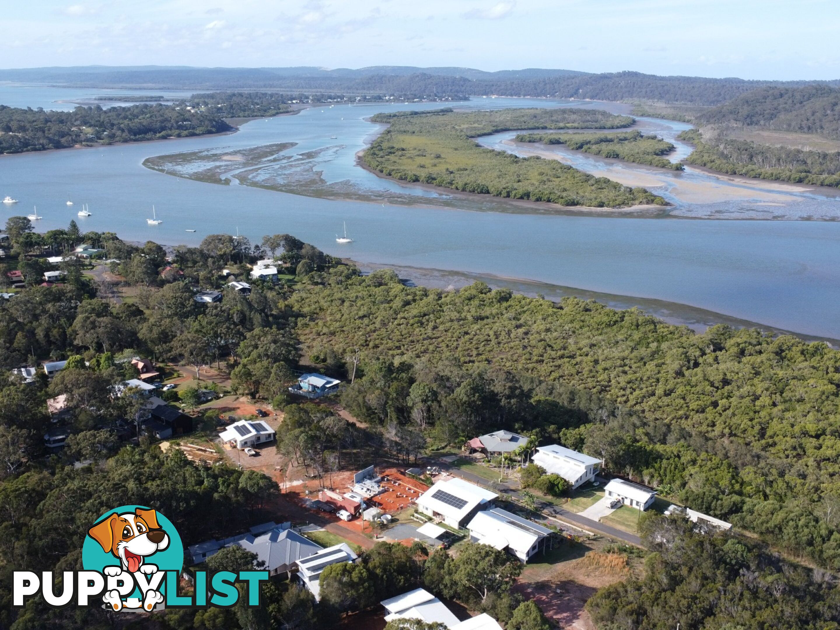 35 Aquamarine Ave RUSSELL ISLAND QLD 4184