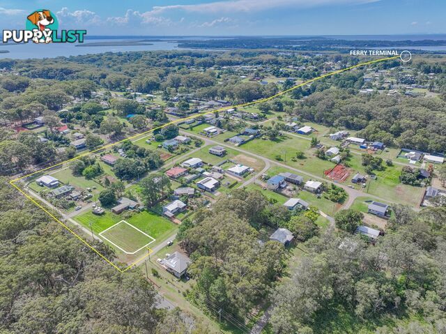 16 Oak Street RUSSELL ISLAND QLD 4184