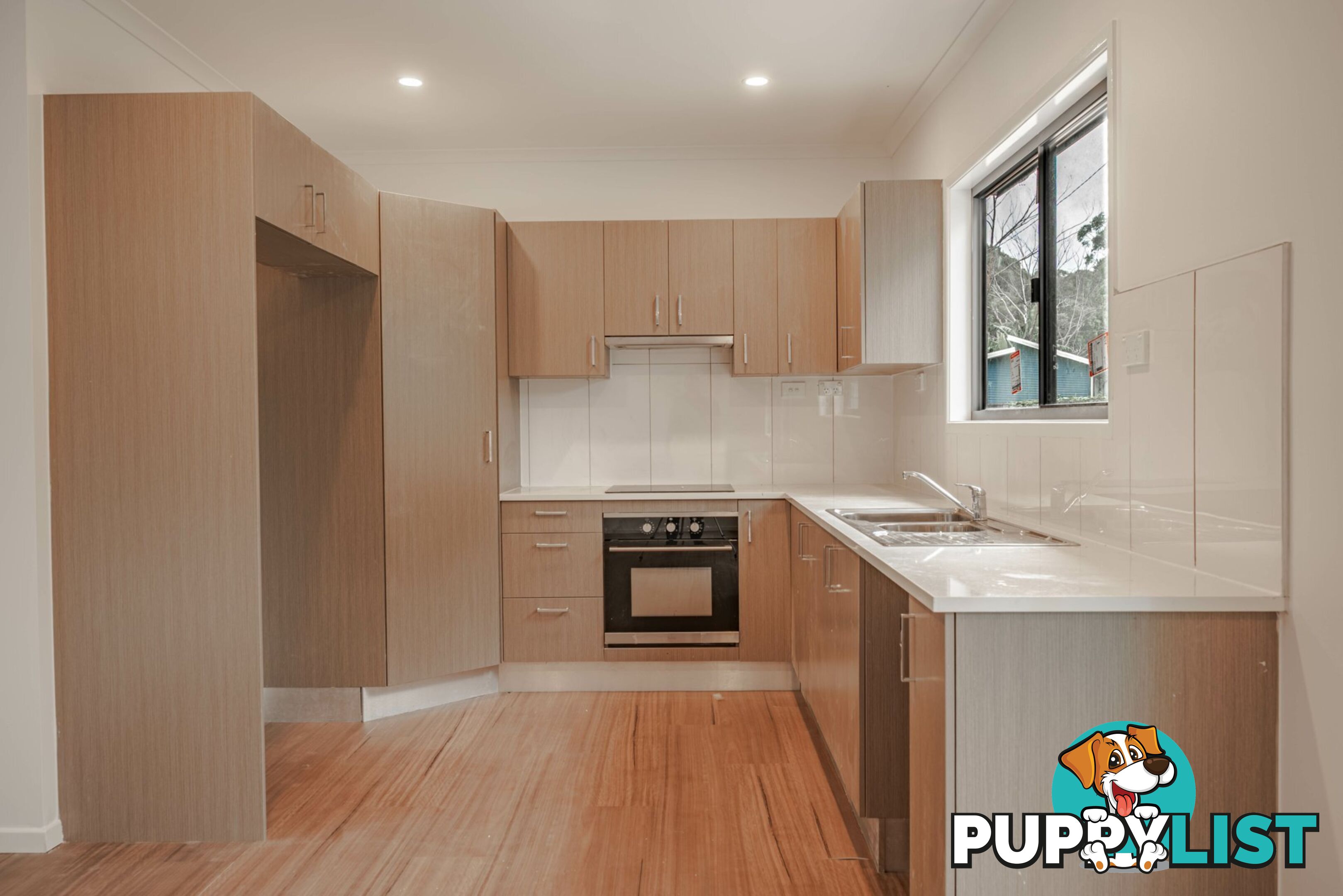 28 Stradbroke Drive RUSSELL ISLAND QLD 4184