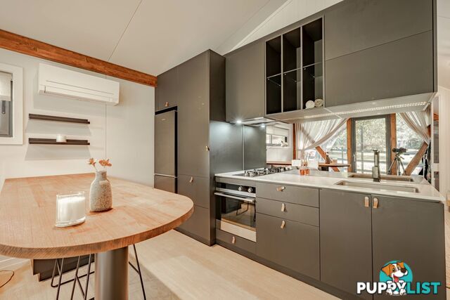 14 Miriam Street RUSSELL ISLAND QLD 4184