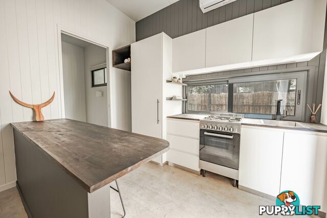 14 Miriam Street RUSSELL ISLAND QLD 4184