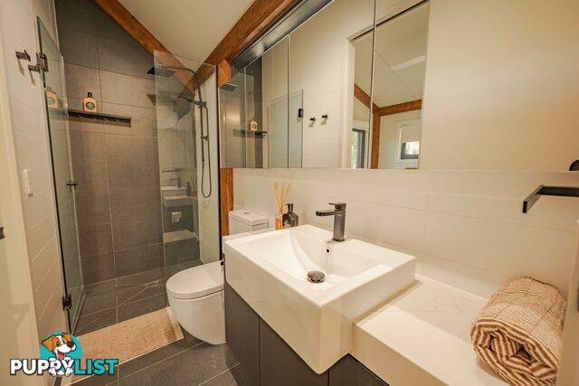 14 Miriam Street RUSSELL ISLAND QLD 4184