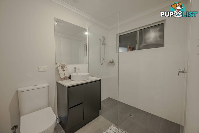 4 Vista St RUSSELL ISLAND QLD 4184