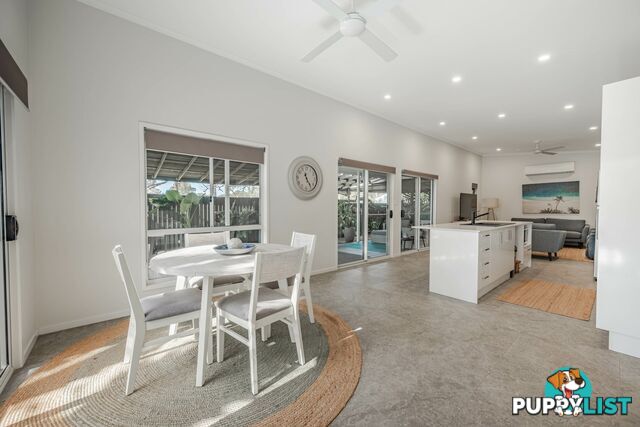4 Vista St RUSSELL ISLAND QLD 4184