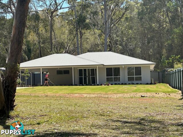 4 Cedar Street RUSSELL ISLAND QLD 4184