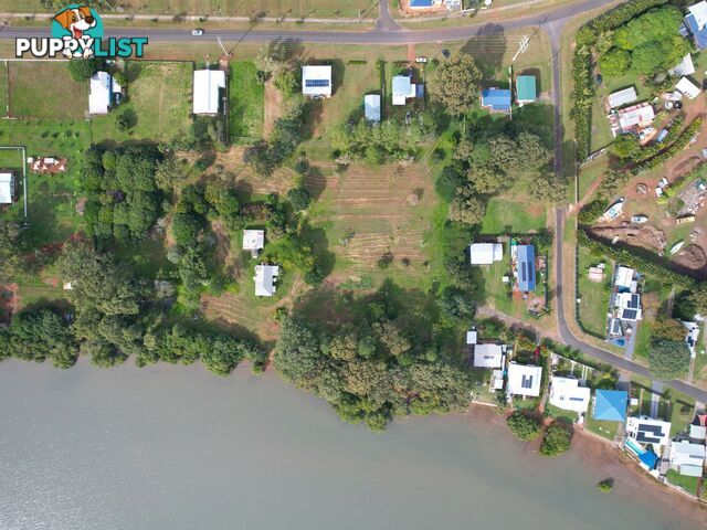 1 Canaipa Point Dve RUSSELL ISLAND QLD 4184