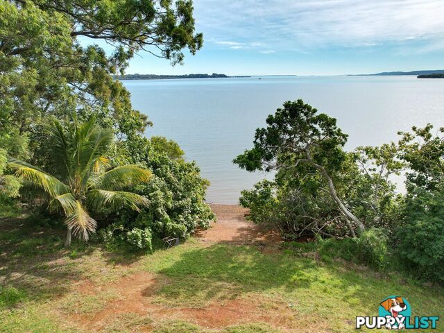 1 Canaipa Point Dve RUSSELL ISLAND QLD 4184