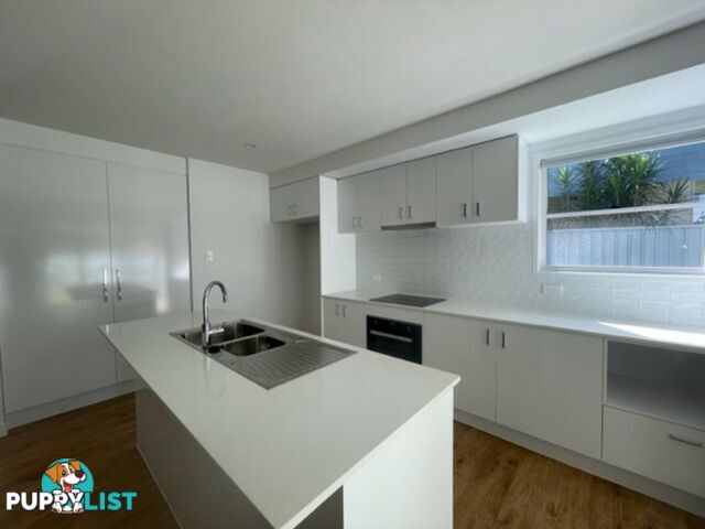 8 Currong Street RUSSELL ISLAND QLD 4184