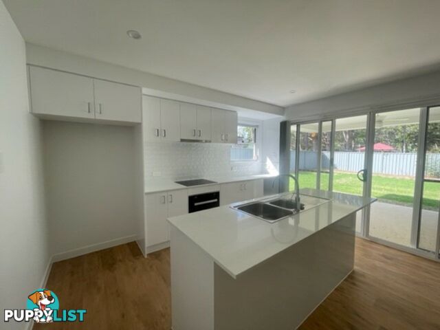 8 Currong Street RUSSELL ISLAND QLD 4184