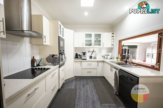 129 Palm Beach Road RUSSELL ISLAND QLD 4184