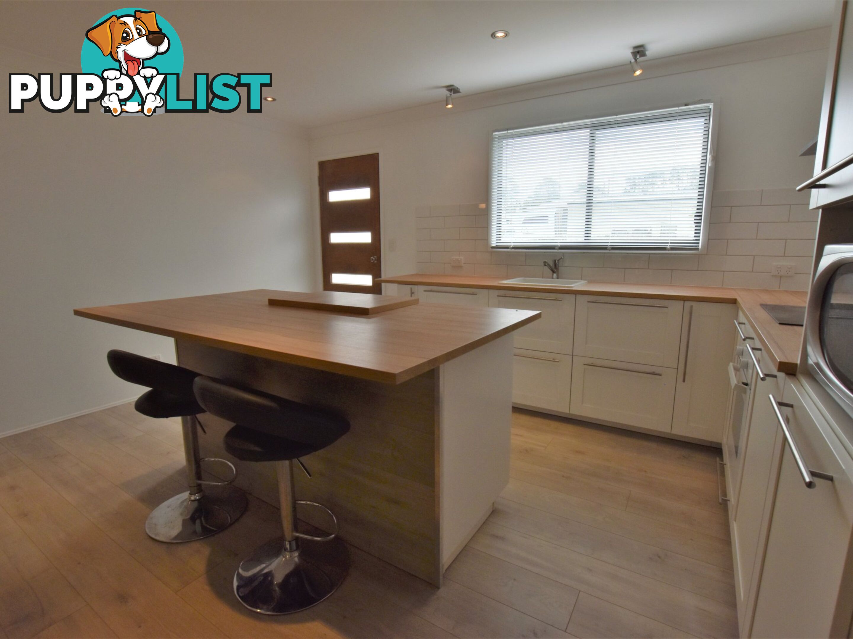12 Tails Street RUSSELL ISLAND QLD 4184