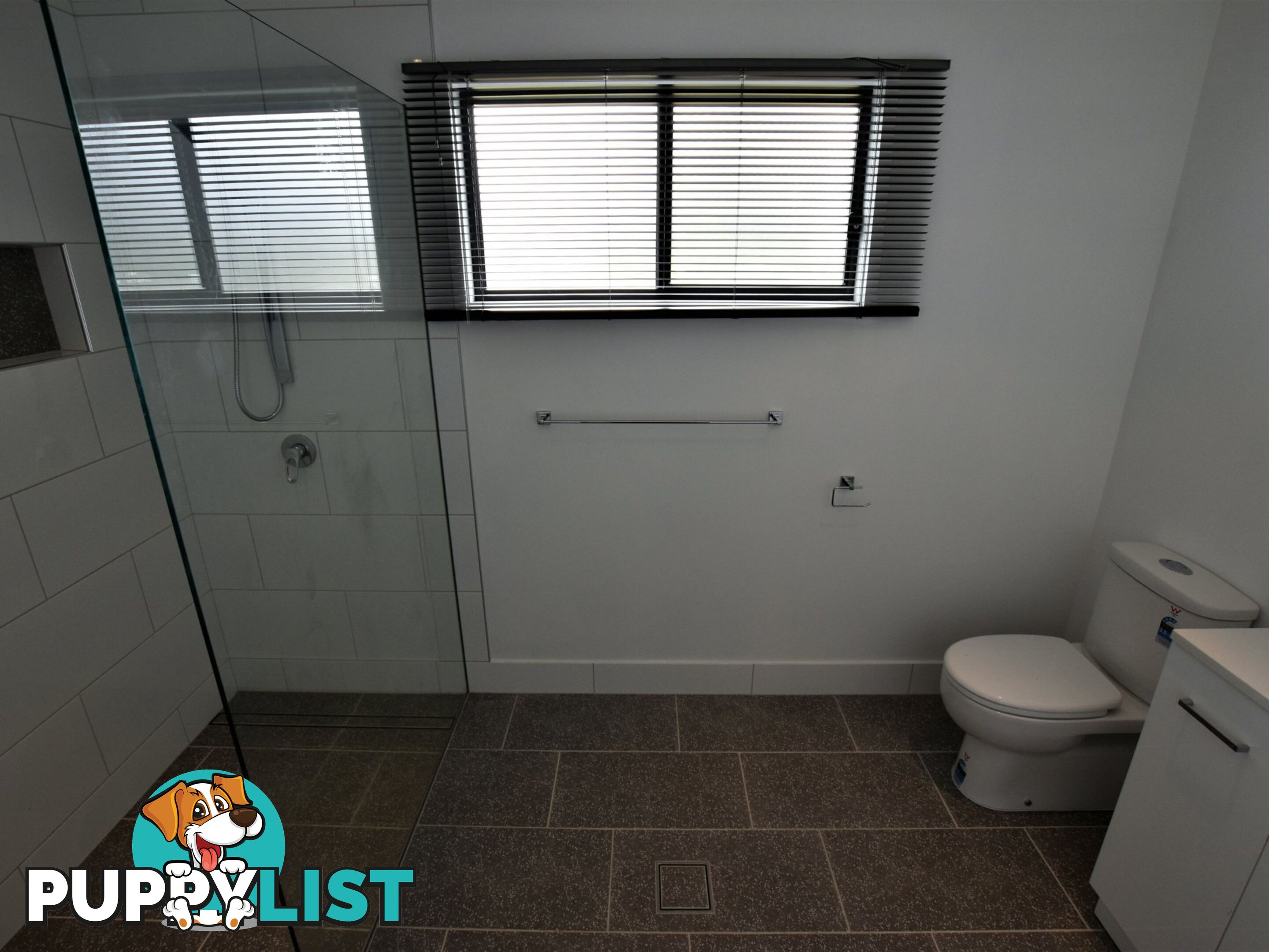 12 Tails Street RUSSELL ISLAND QLD 4184