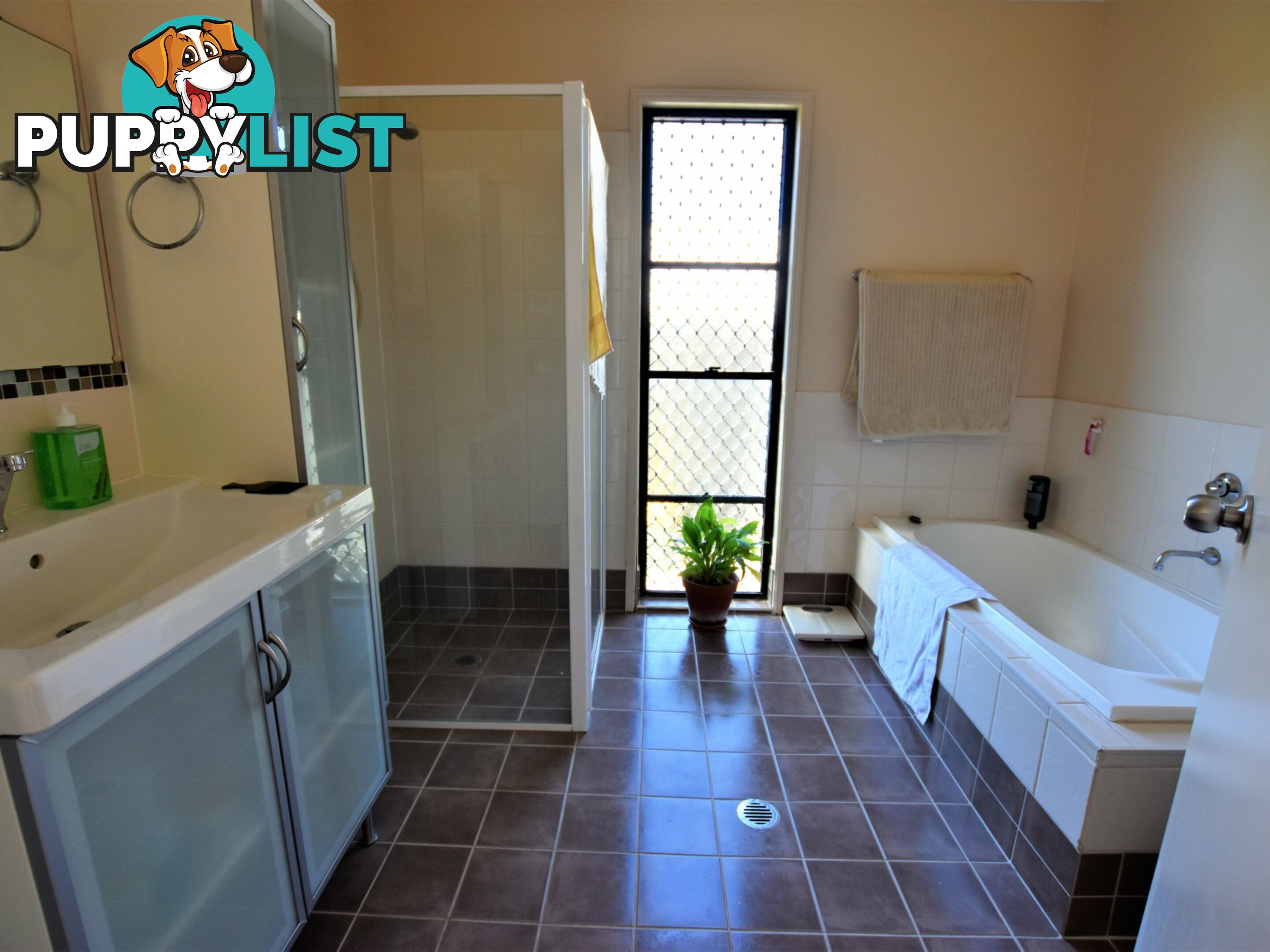 18 Panorama RUSSELL ISLAND QLD 4184