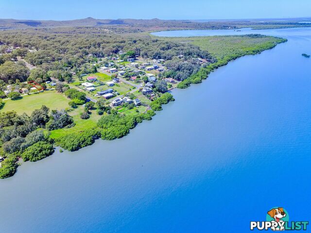 6 Beth Street RUSSELL ISLAND QLD 4184