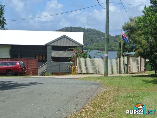 104 canaipa point drive RUSSELL ISLAND QLD 4184