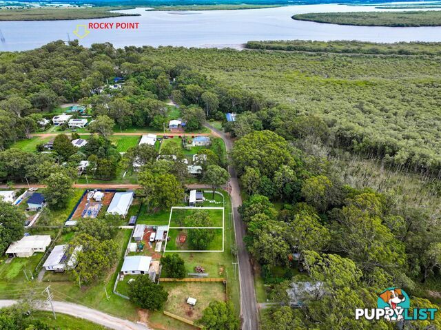 6-8 Yara Street RUSSELL ISLAND QLD 4184