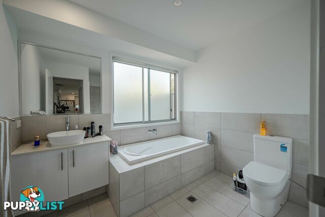 12 Callistemon Street RUSSELL ISLAND QLD 4184