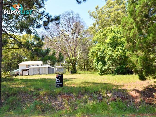 83 Kings Rd RUSSELL ISLAND QLD 4184