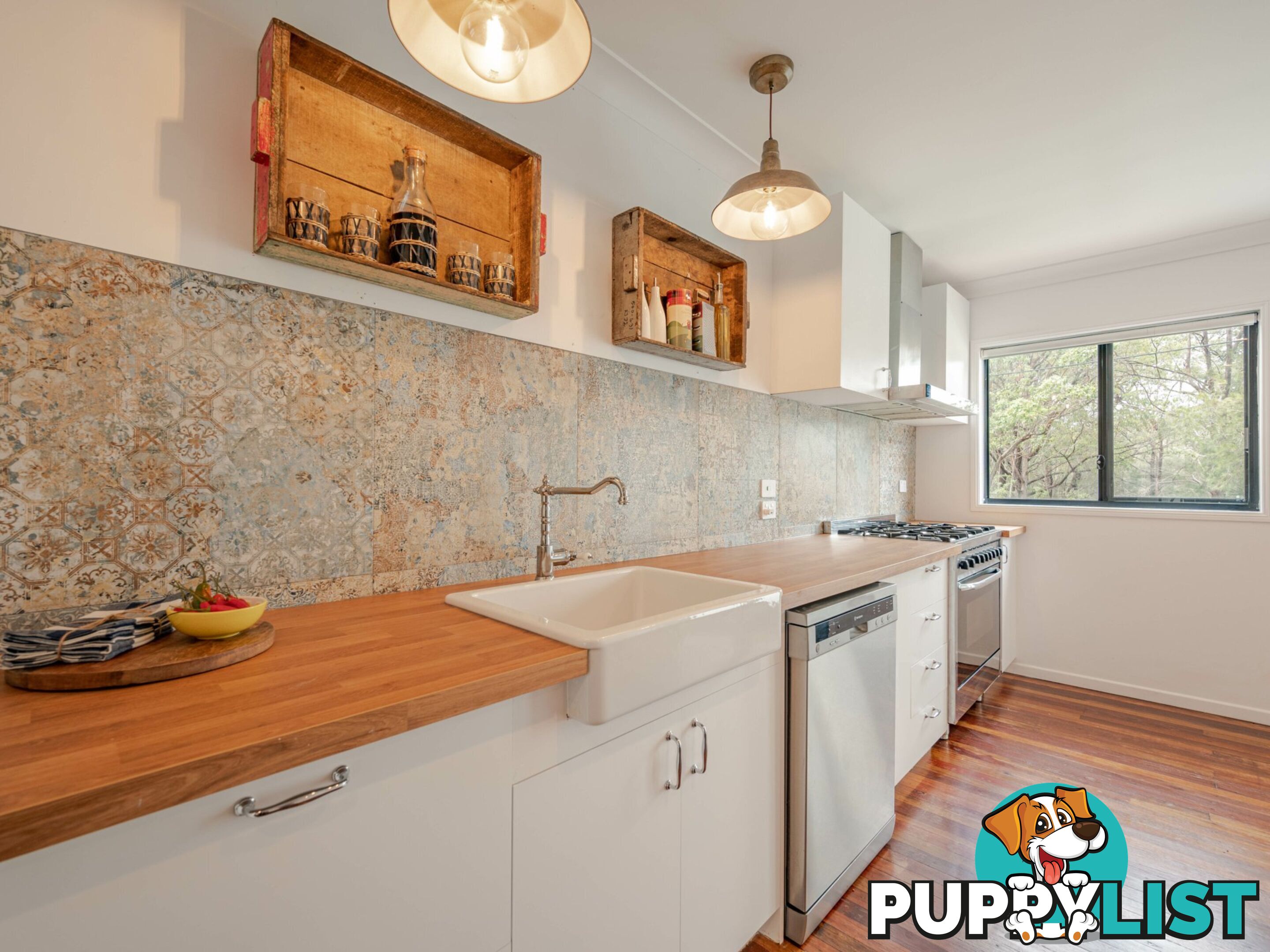 57 Dempsey Street RUSSELL ISLAND QLD 4184