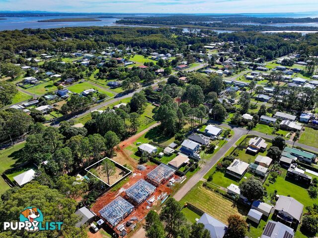 12 Baguette Street RUSSELL ISLAND QLD 4184