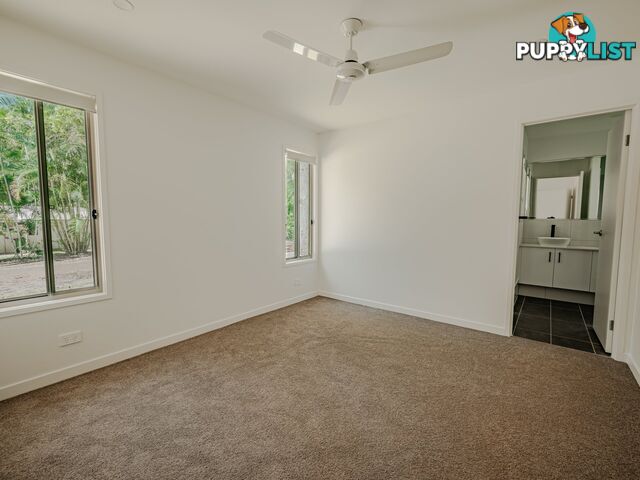 12 Canna St RUSSELL ISLAND QLD 4184