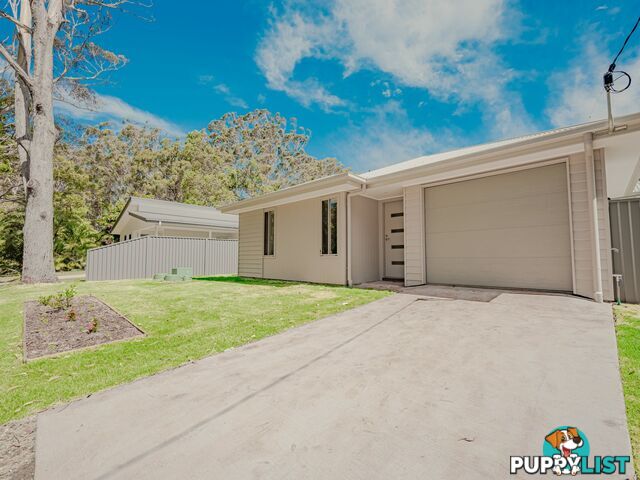 12 Canna St RUSSELL ISLAND QLD 4184