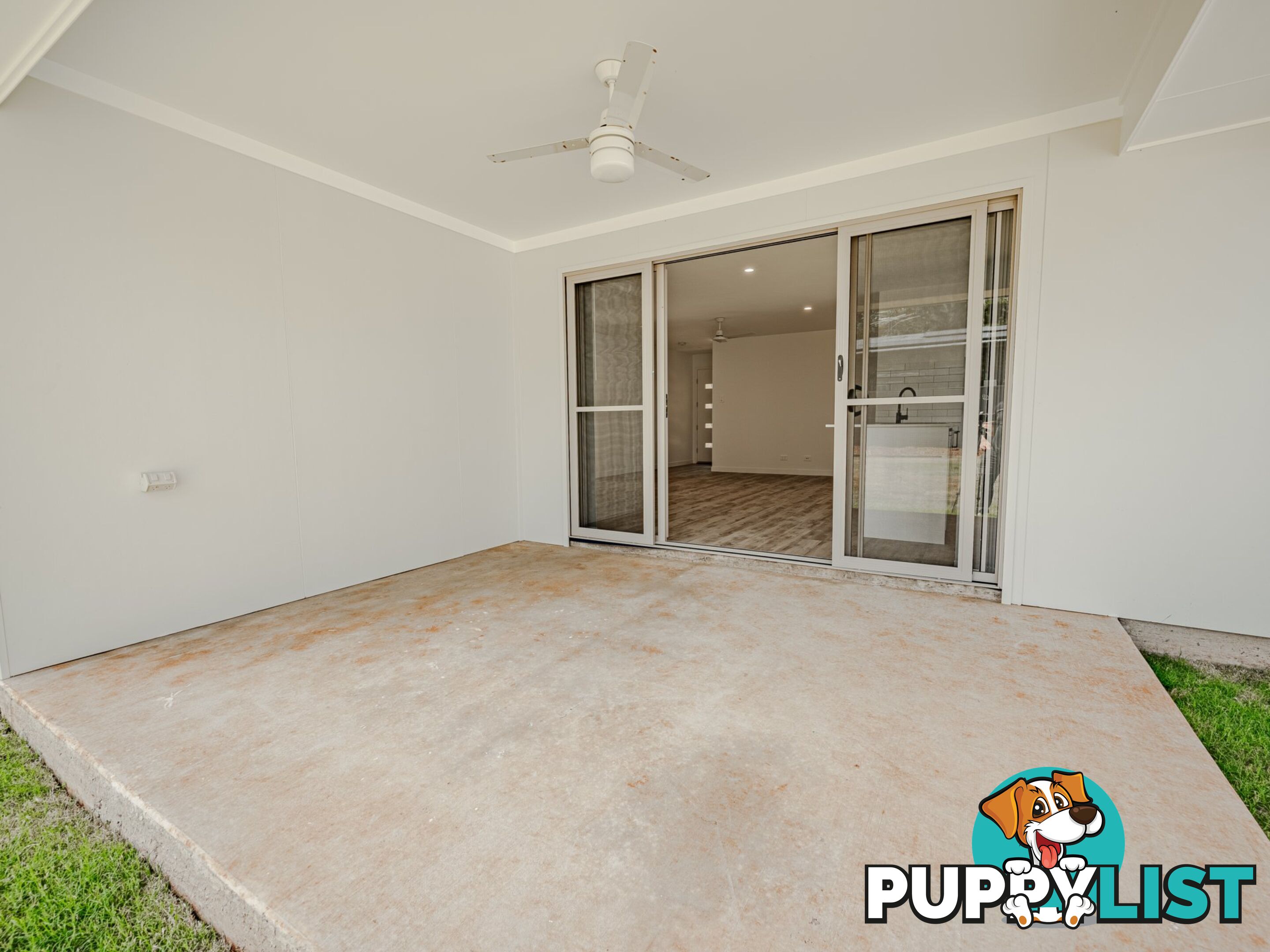 12 Canna St RUSSELL ISLAND QLD 4184