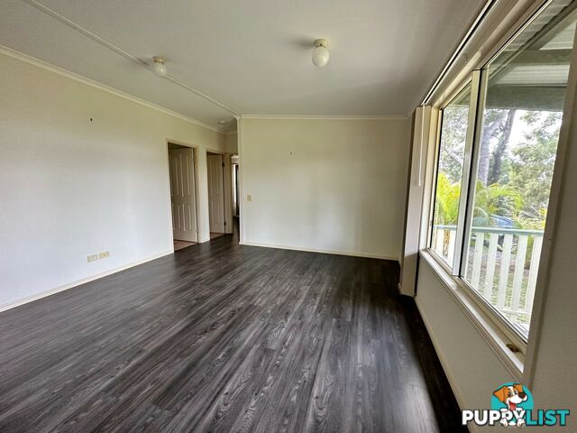 27 Leichhardt Terrace RUSSELL ISLAND QLD 4184