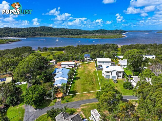 70 Prior Way RUSSELL ISLAND QLD 4184
