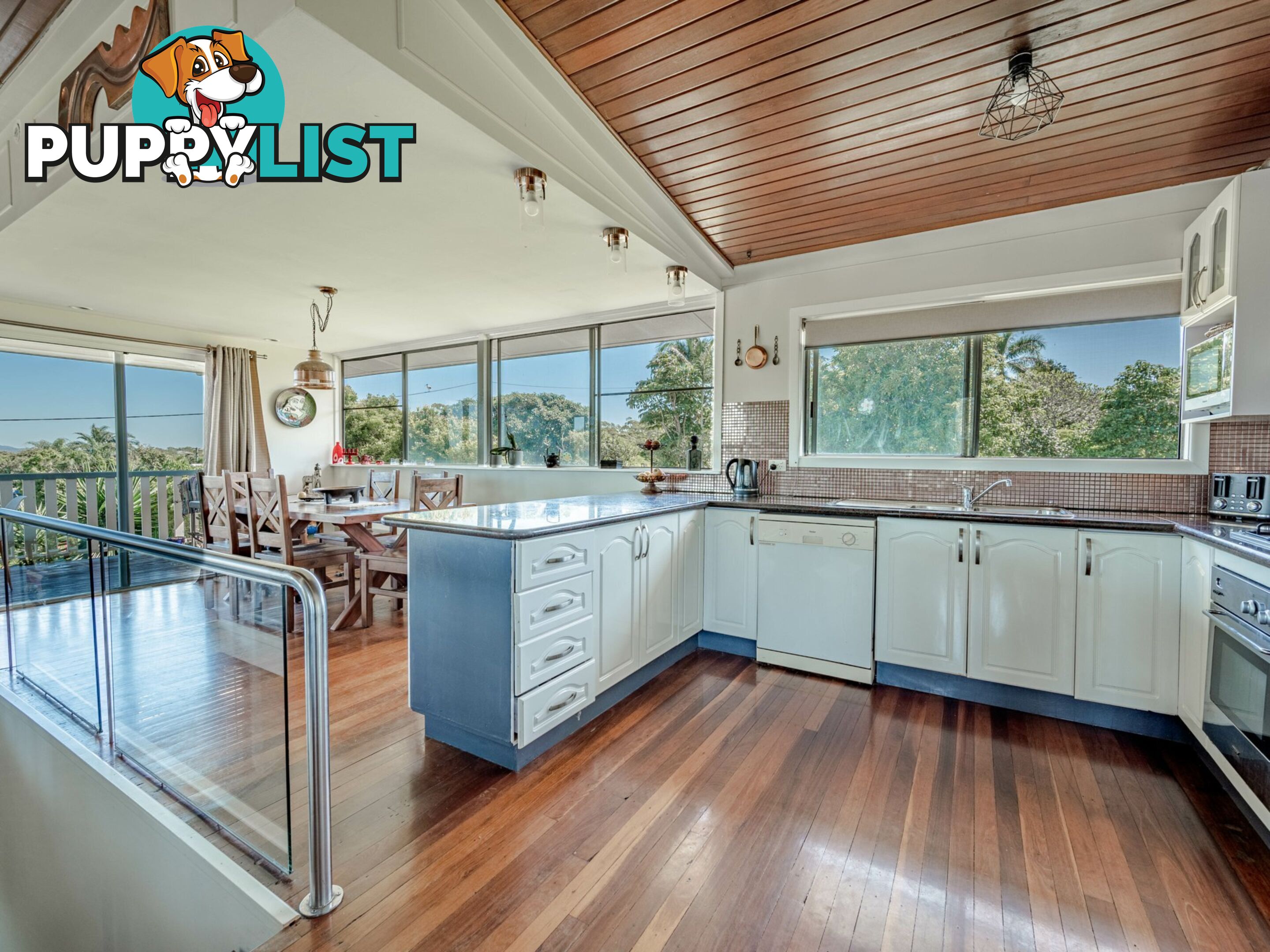 9 Dahlia Street RUSSELL ISLAND QLD 4184