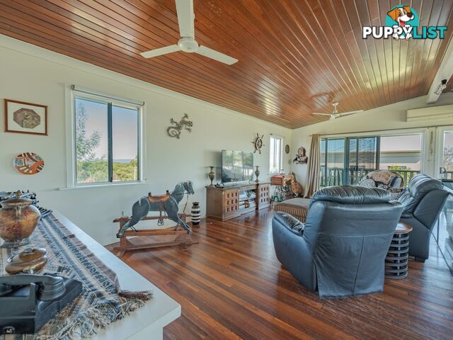 9 Dahlia Street RUSSELL ISLAND QLD 4184