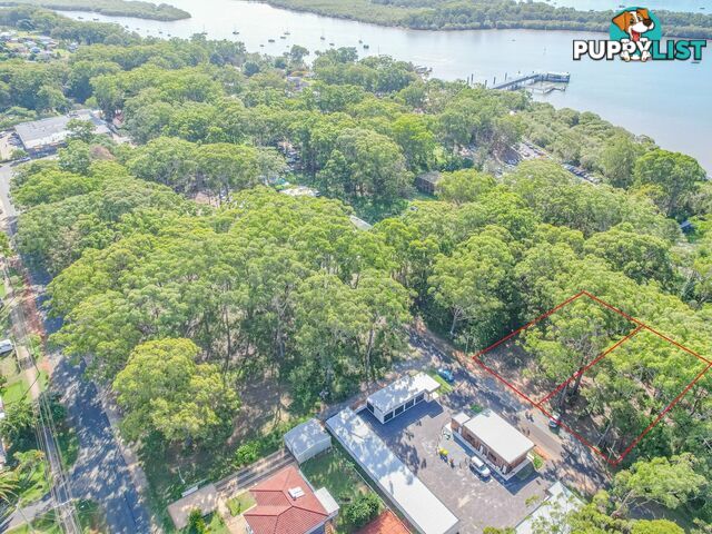 13-15 Fernbrook Avenue RUSSELL ISLAND QLD 4184