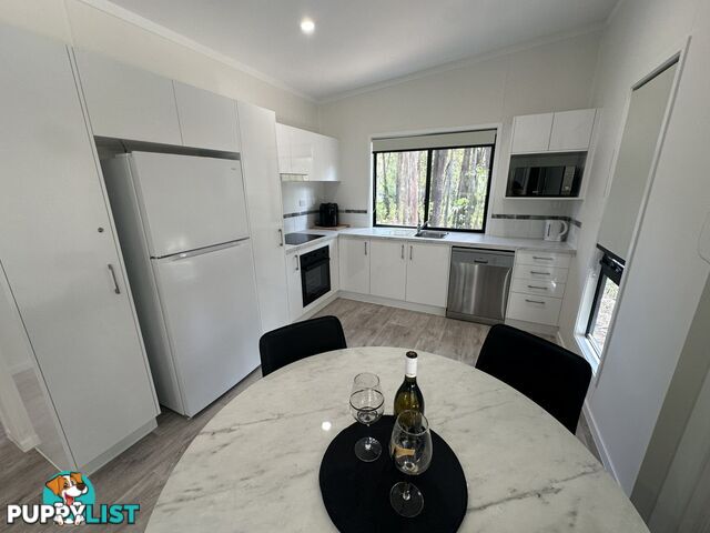 5 Jiwali Street RUSSELL ISLAND QLD 4184