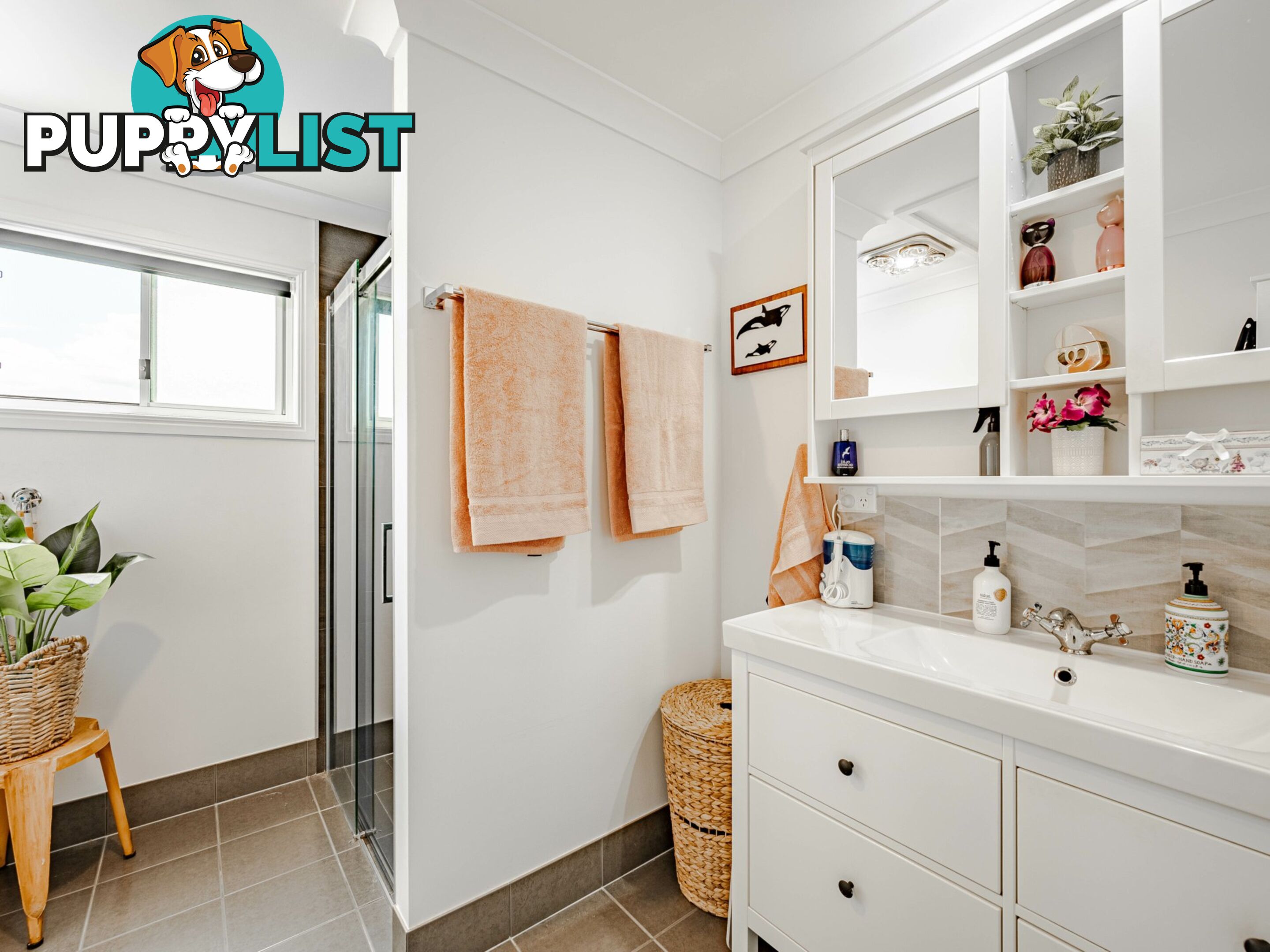 27-29 Tenanne street RUSSELL ISLAND QLD 4184