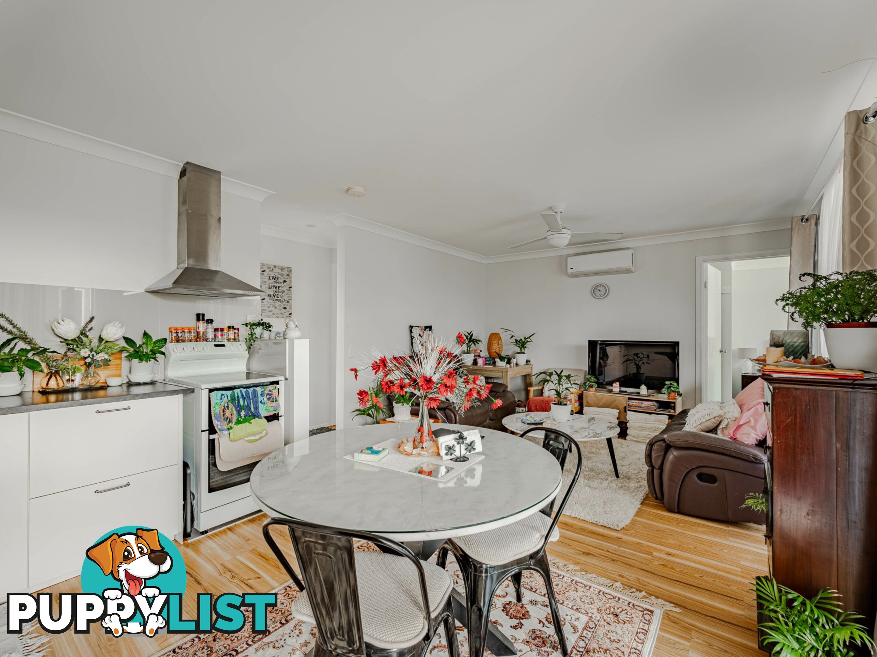 27-29 Tenanne street RUSSELL ISLAND QLD 4184