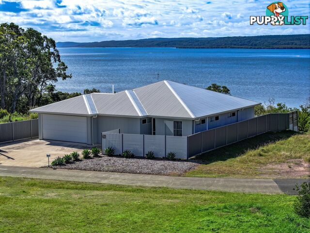 17 Bay Dve RUSSELL ISLAND QLD 4184