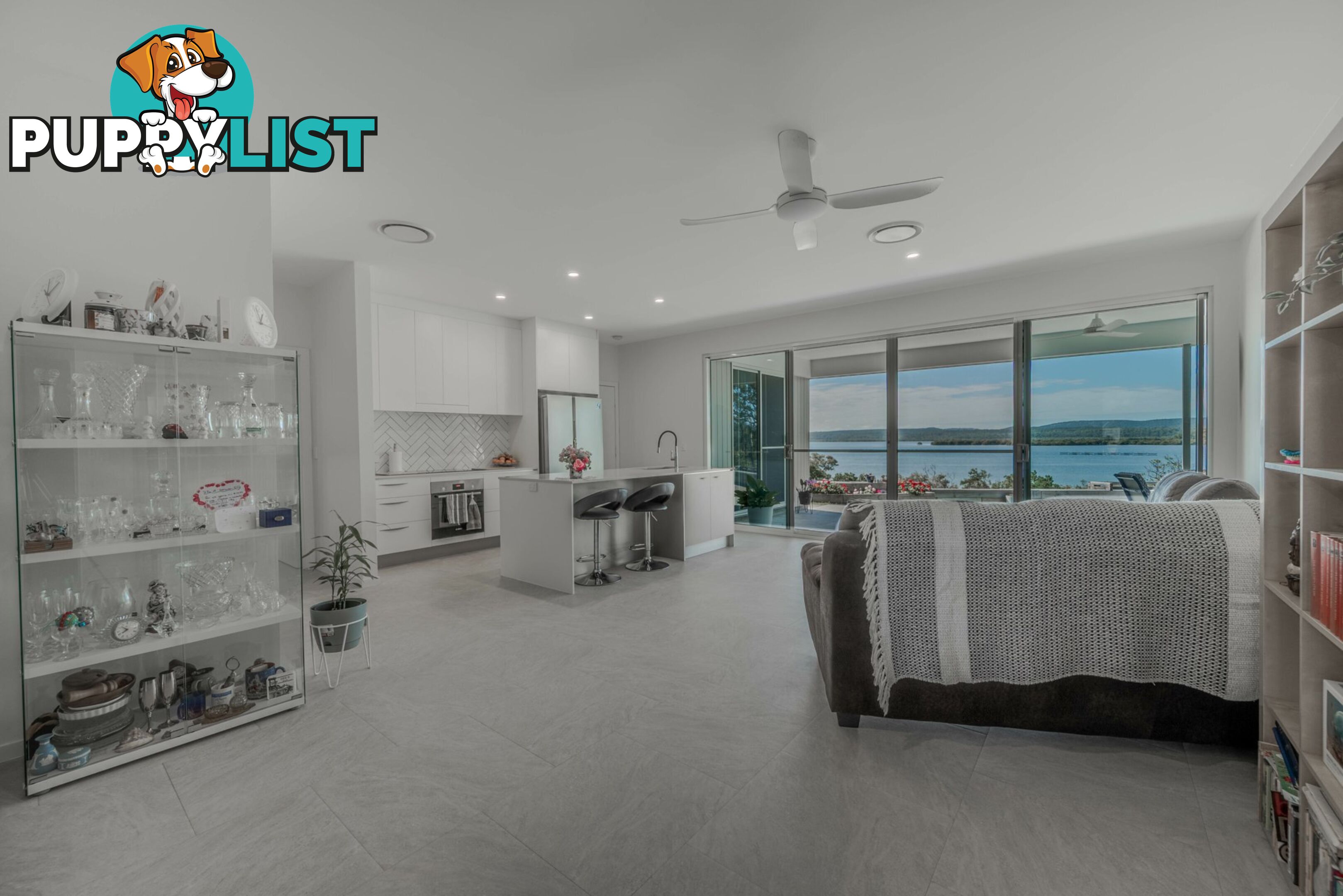 17 Bay Dve RUSSELL ISLAND QLD 4184