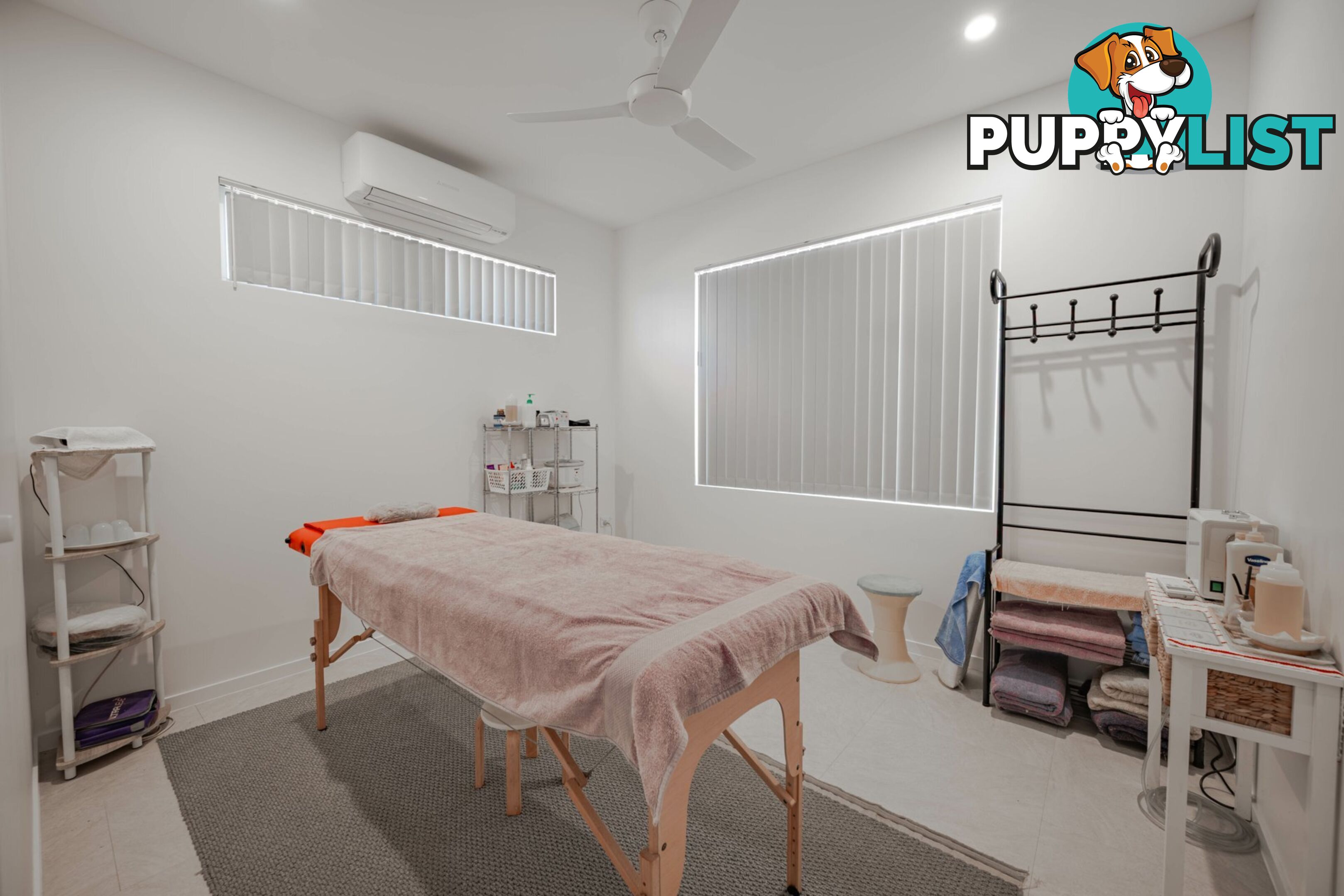 17 Bay Dve RUSSELL ISLAND QLD 4184