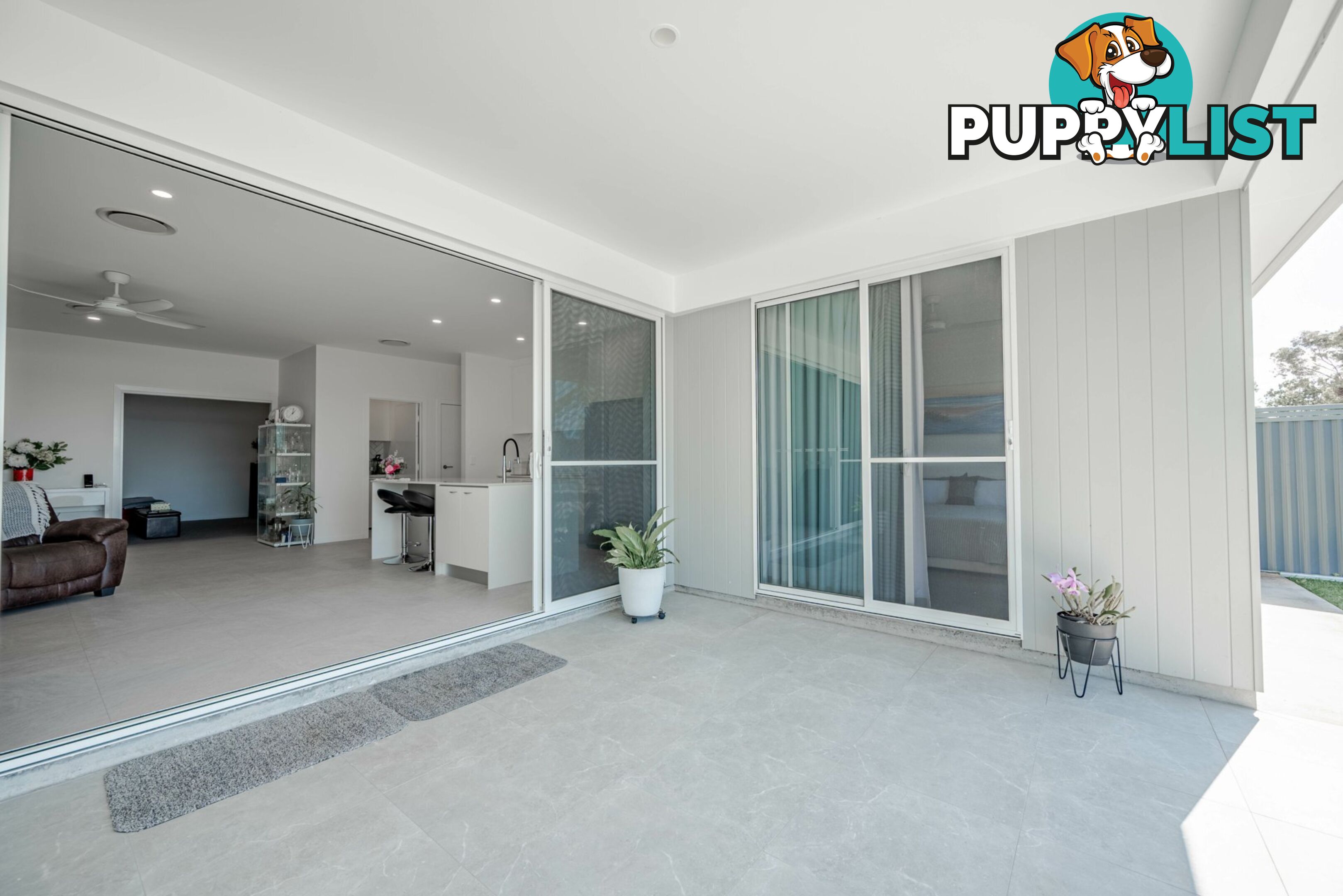17 Bay Dve RUSSELL ISLAND QLD 4184